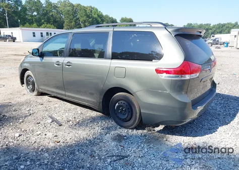 2012 Toyota Sienna Xle V6 8 Passenger from USA, damaged, VIN 5TDYK3DC2CS224181